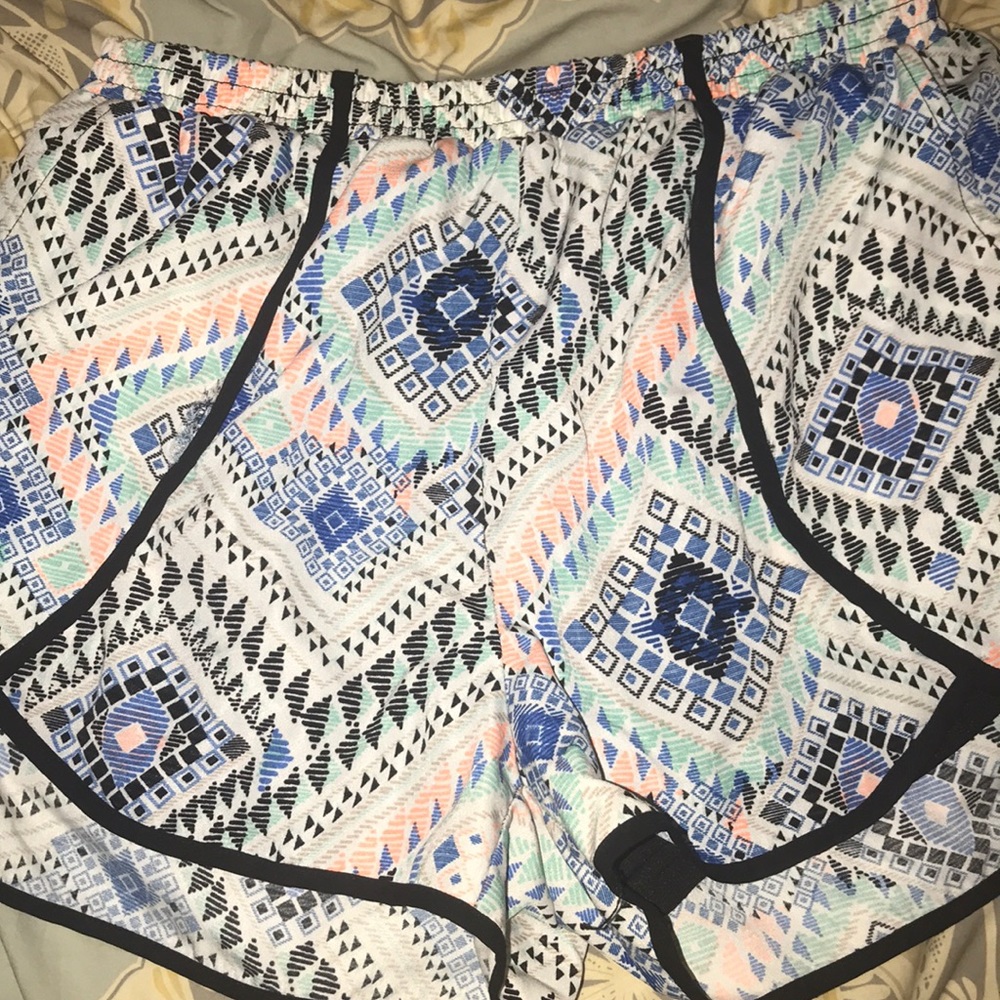 Patterned shorts